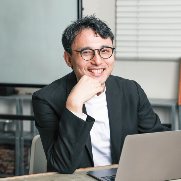 岡本直也 著者写真